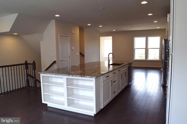 Building Photo - 19972 Abram Ter