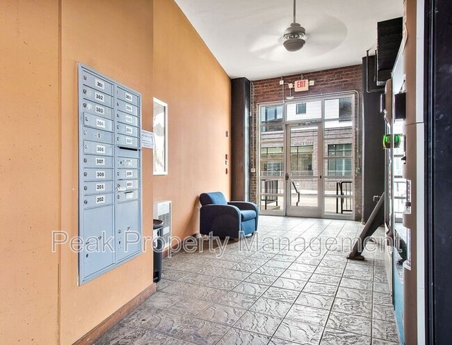 Building Photo - 1510 W Broad St