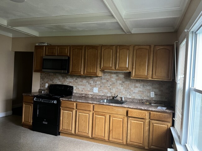 Foto del edificio - 497-499 Edgewood Street