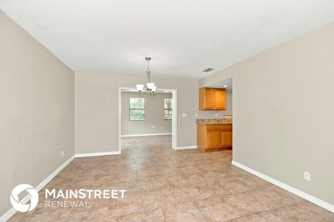 Building Photo - 454 Nogales Ave NE