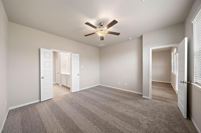 Building Photo - 7064 Silverleaf Oak St