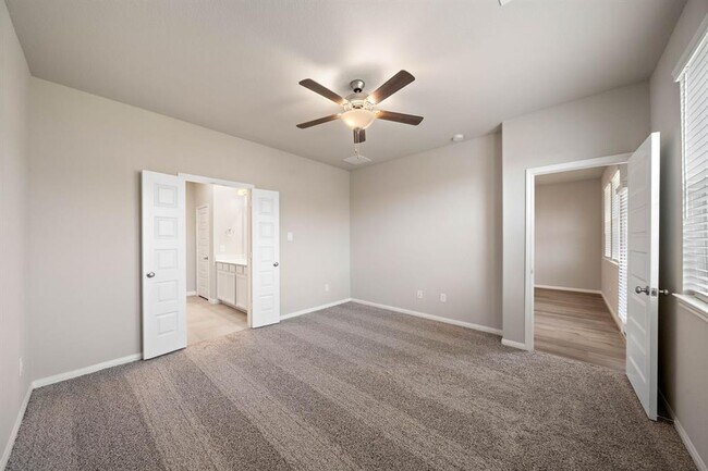 Foto del edificio - 7064 Silverleaf Oak St