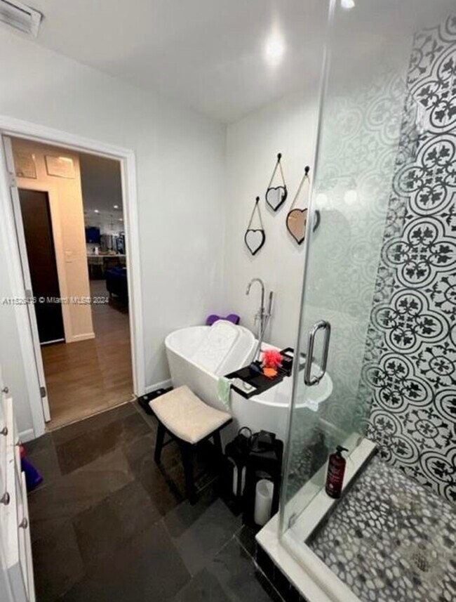 Foto del edificio - 496 W Melrose Cir