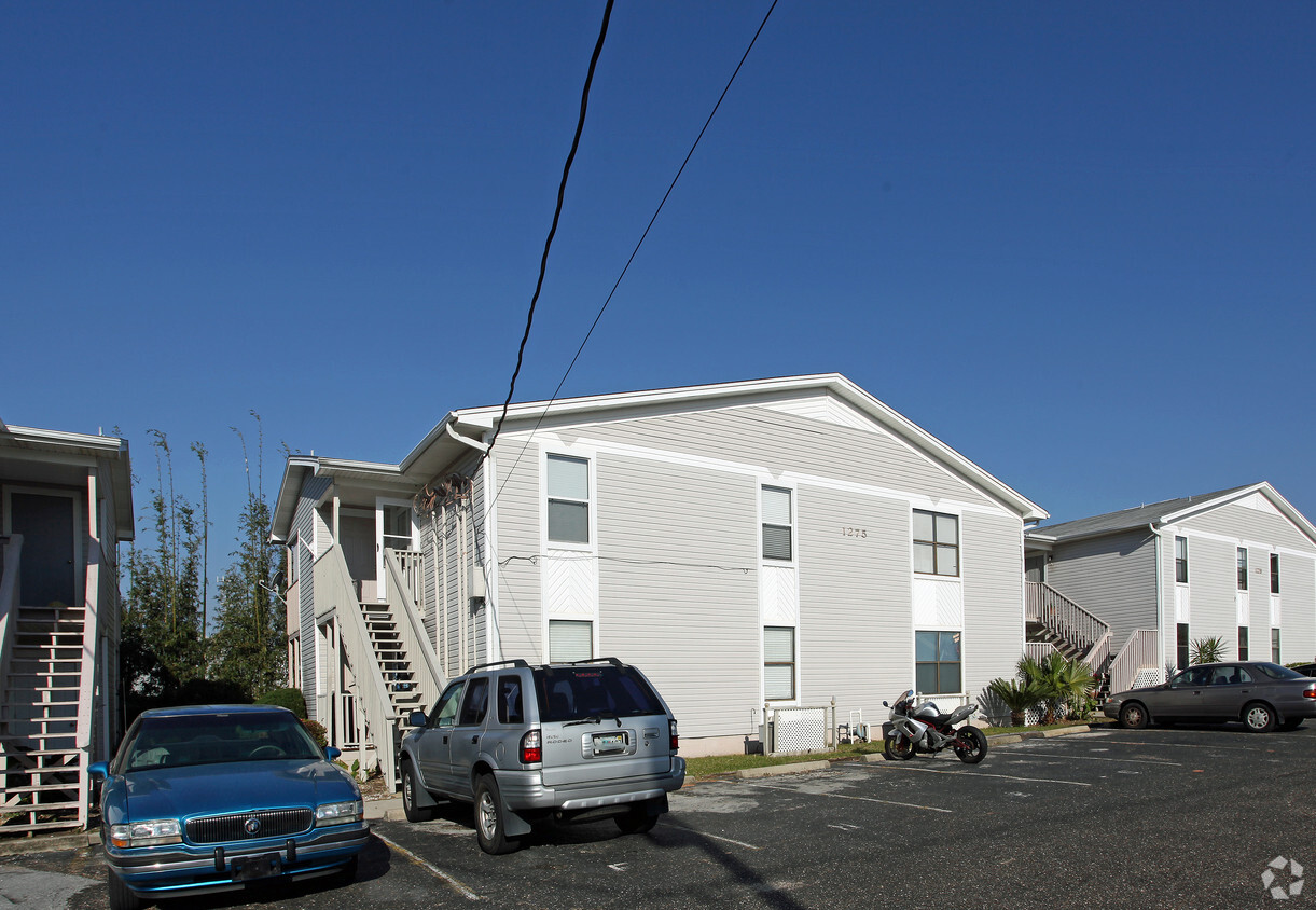 Primary Photo - 1275 Redwood Ln
