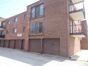 Building Photo - 10221 Central Ave
