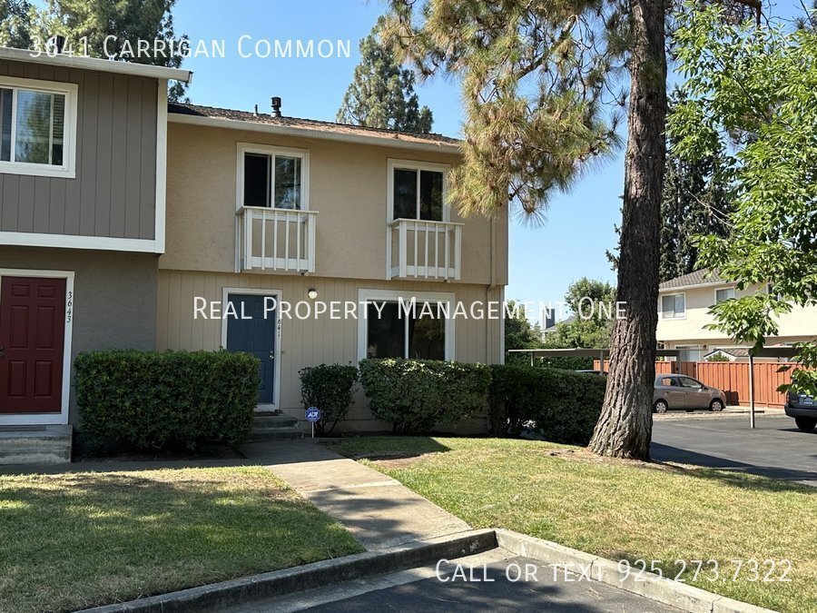 Primary Photo - Updated 3 Bedroom, 1.5 Bath End Unit Condo...