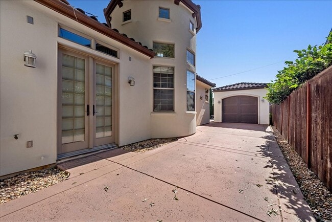 Photo - 1911 12th St House