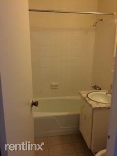 Building Photo - 2 br, 1 bath  - 3800 Independence Ave