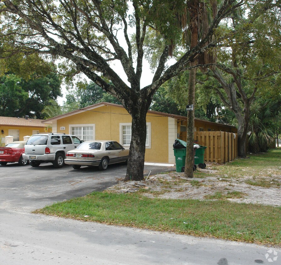 Foto del edificio - 1114-1116 Tequesta St