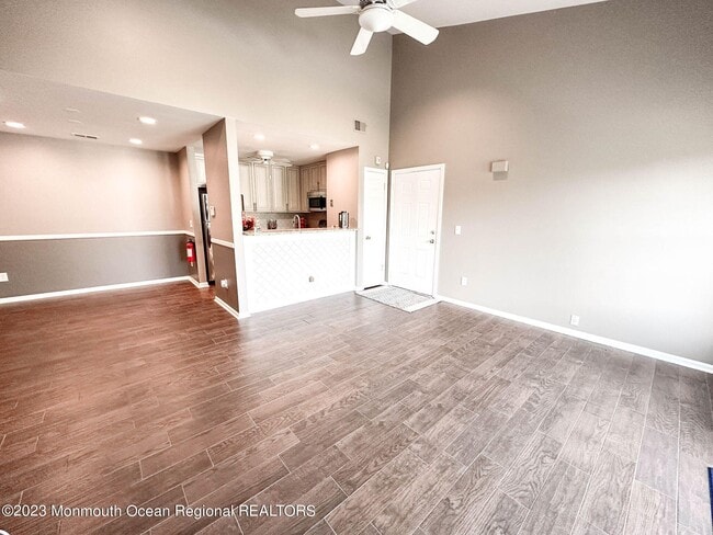 Foto del edificio - 2 Basset Ct