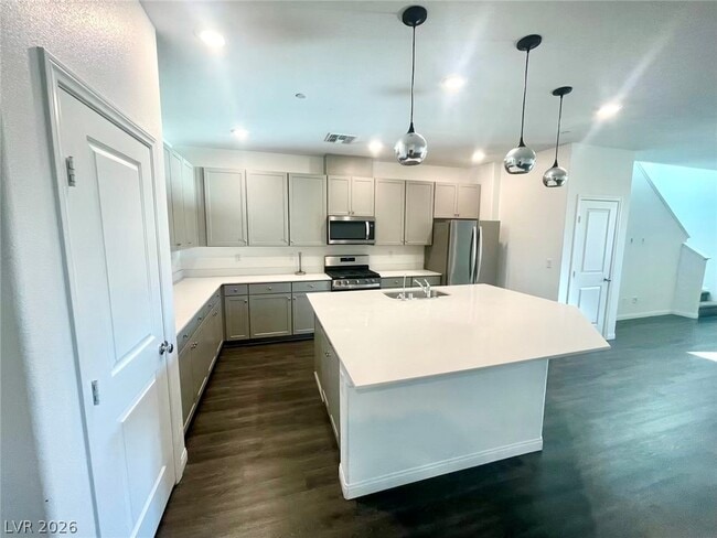 Foto del edificio - 3250 Palindrome Ave