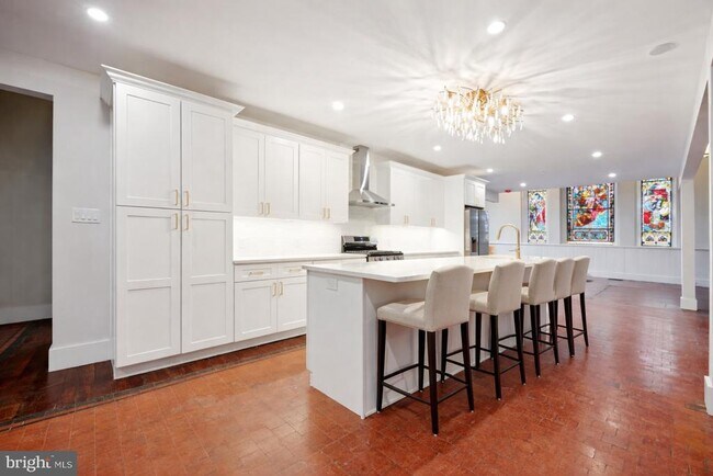 Foto del edificio - 430 York Rd