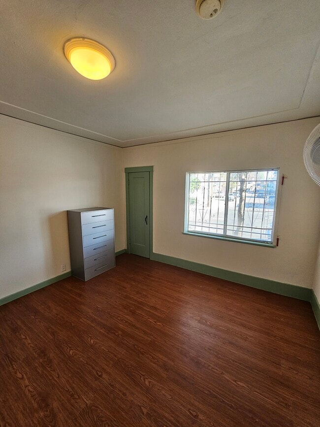 Building Photo - 2439 Fruitvale Ave
