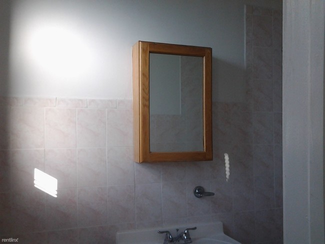 Foto del edificio - 3247 48th St