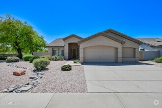 Building Photo - 6937 E Paradise Ln