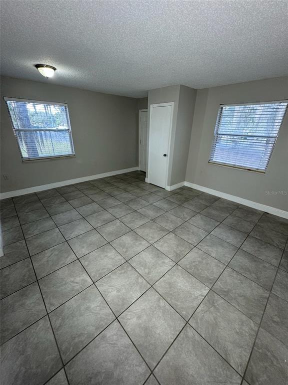 Foto del edificio - 1177 Bentley Rd