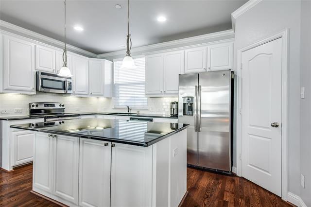 Building Photo - 2500 Rockbrook Dr
