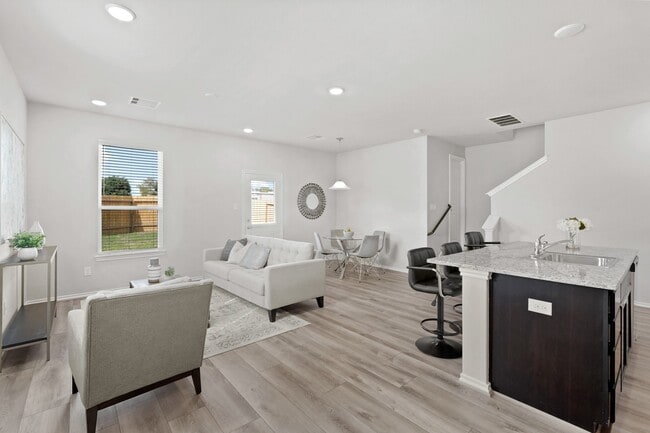Building Photo - 1408 Acorn Mdw St