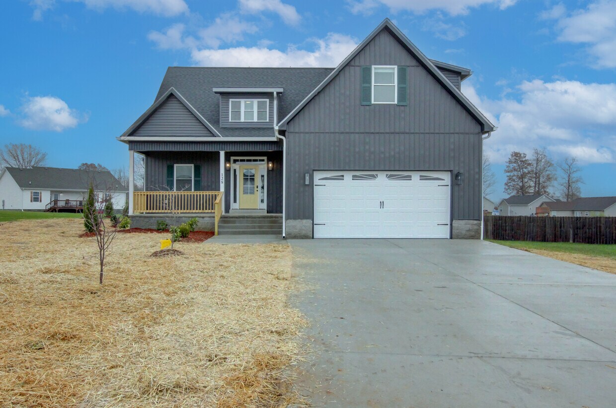 Foto principal - 128 Riverbend Dr
