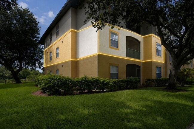 Building Photo - 11510 Villa Grand