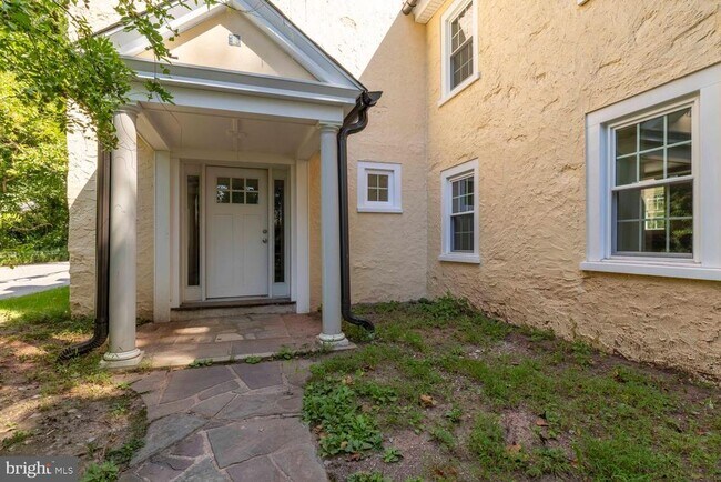 Foto del edificio - 2315 Hickory Rd