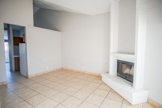 Foto del edificio - 10202 Niagara Falls Pl