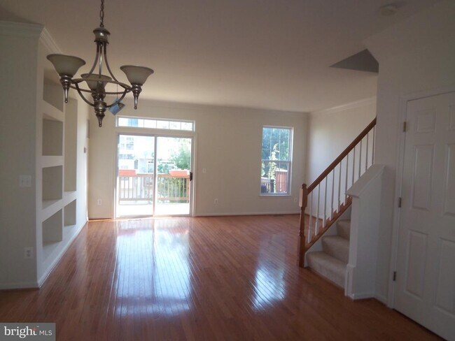 Foto del edificio - 11448 Abner Ave