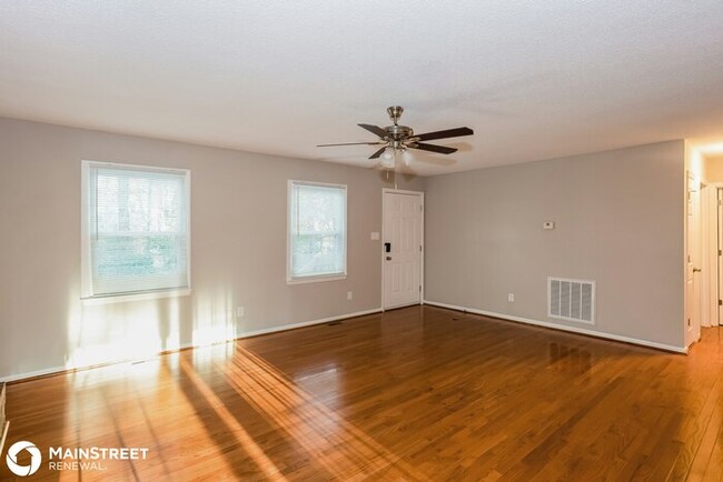 Building Photo - 112 BROOK DR, MOORESVILLE, NC 28117