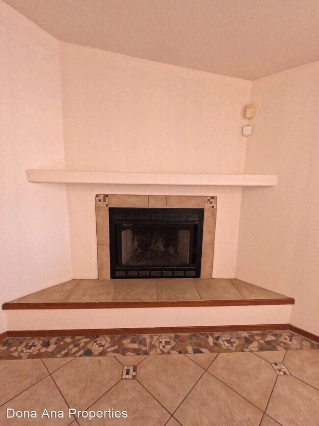 Foto del edificio - 3 br, 2 bath House - 4991 Galina Dr.