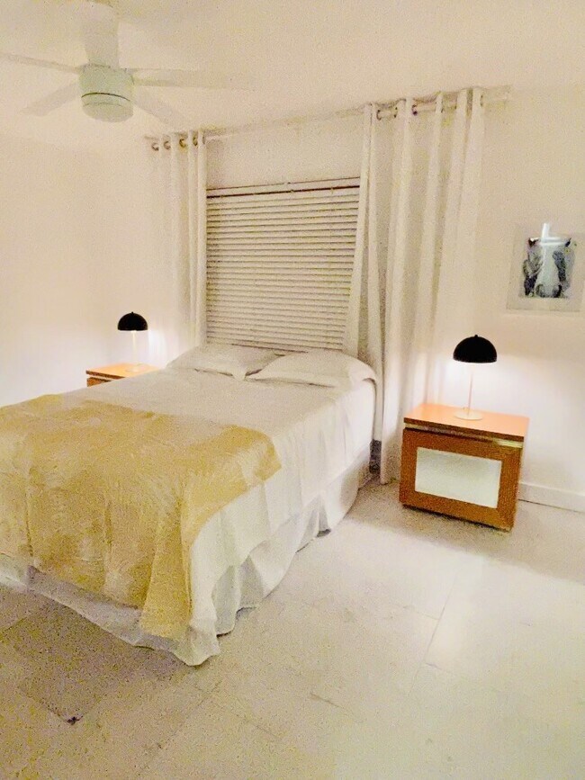 Fotografía del edificio - 4158 Tamiami Trl