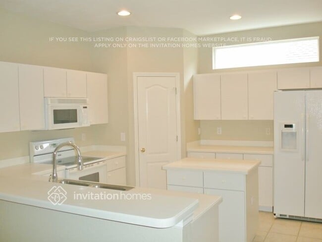 Building Photo - 10603 Wild Meadow Way