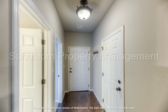 Foto del edificio - FOR LEASE | Jenks Home | 4 Bed, 2.5 Bath $...