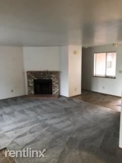 Building Photo - 9755 Spinnaker Blvd NW