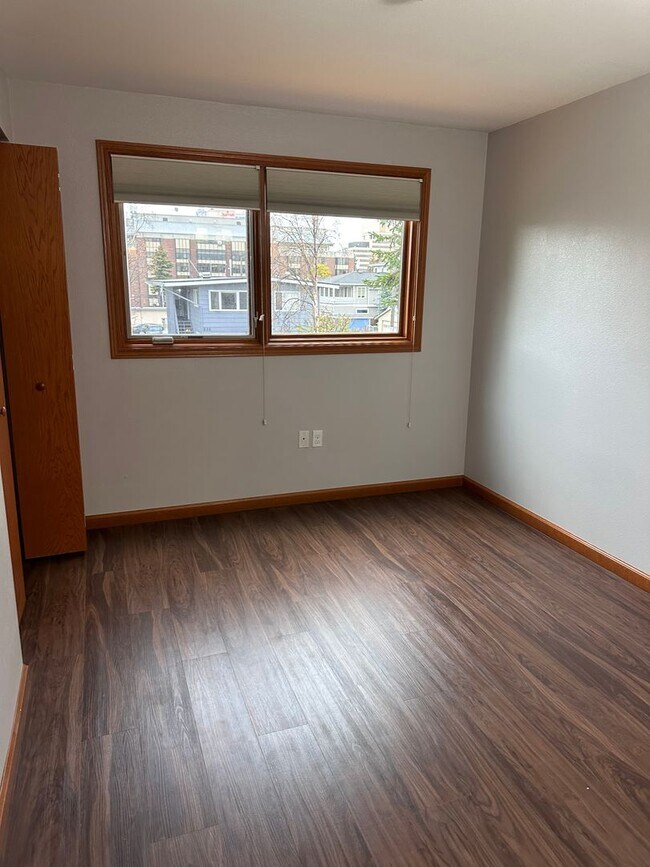 Foto del edificio - Beautiful park place condo