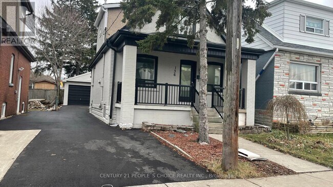 Photo du bâtiment - 136 Edgemont St N