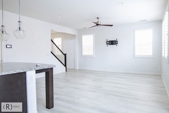 Building Photo - Beautiful and Modern Inspired Finishes 4 B...