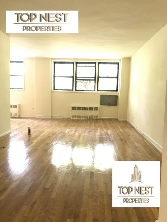 Primary Photo - 540 Ocean Pkwy