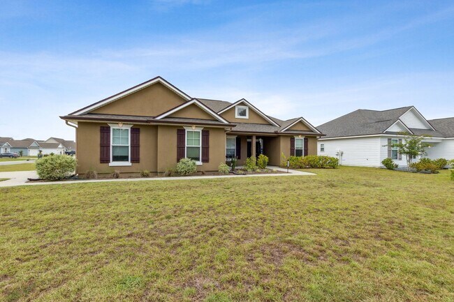 Building Photo - 3/2 newer home!