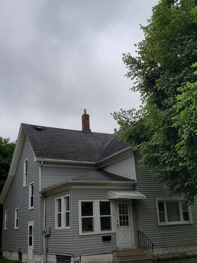 Primary Photo - 110 12th St NE