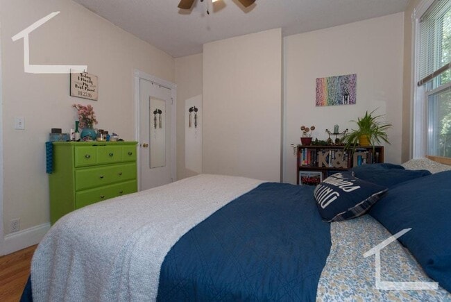 Foto del edificio - 6/1 No Fee! Charming 1BR plus office near Brookline Village