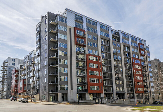 Foto del edificio - 309 W Washington Ave