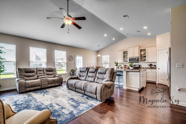 Foto del edificio - Beautiful Home for Rent 5 bed 3.5 bath