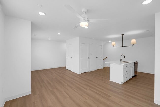 Interior Photo - Launch Townhomes