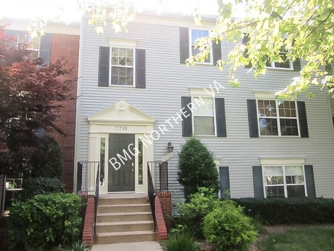 Photo - 7715 INVERSHAM DRIVE-110 House