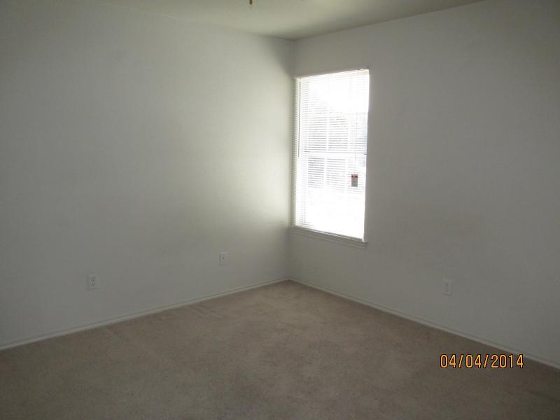 Building Photo - 3710 Malibu Apt - C