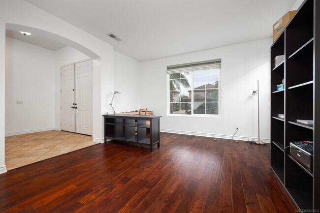 Foto del edificio - 6564 Bluebonnet Dr
