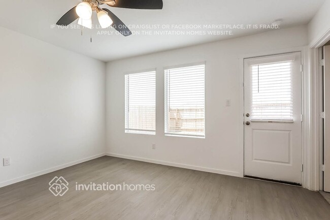 Foto del edificio - 3724 Axis Hl St