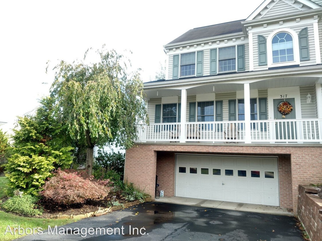 Primary Photo - 3 br, 2.5 bath House - 317 Hickory Nut Drive