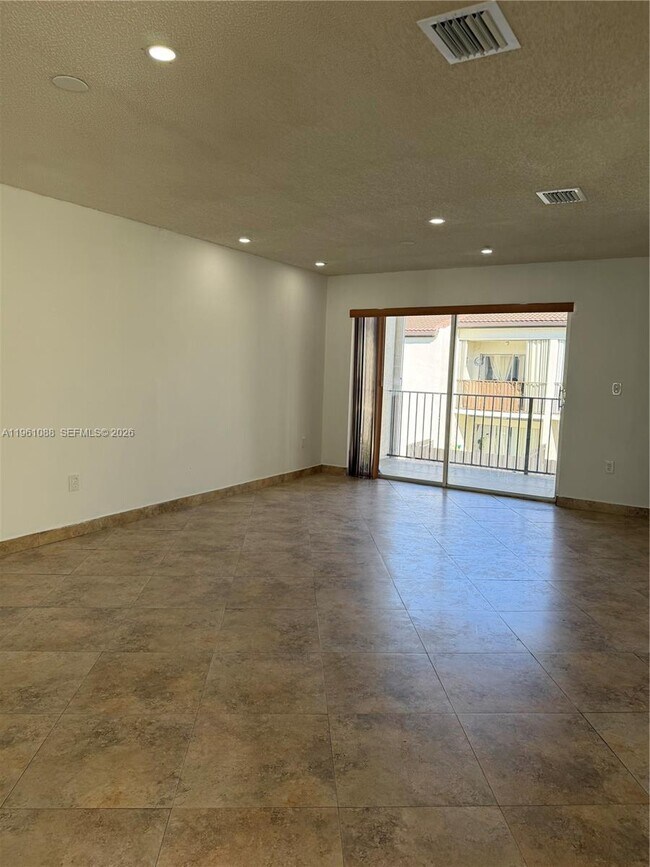 Foto del edificio - 1181 NW 125th Pl