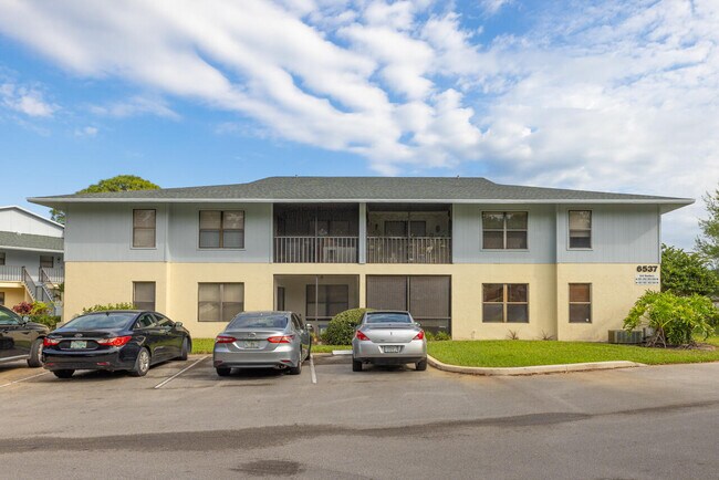 Foto del edificio - 6537 SE Federal Hwy